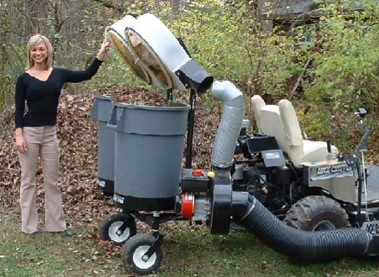 Trac Vac 655 Lawn Mower Bagger Vacuum Pull Behind 6.5 hp Briggs 4 Trac Vac 655 Lawn Mower Bagger Vacuum Pull Behind 6.5 hp Briggs - Image 2