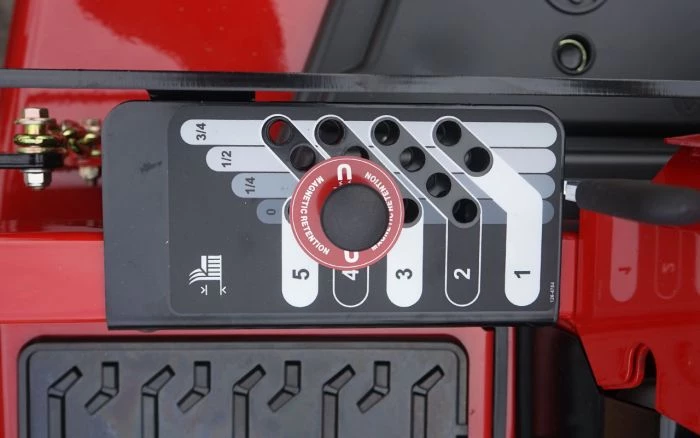 Toro 77299 2000 Series 60" Zero Turn Mower 24.5 HP Kawasaki Engine 12 Toro 77299 2000 Series 60" Zero Turn Mower 24.5 HP Kawasaki Engine - Image 10