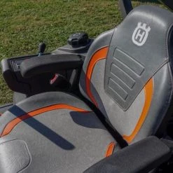 Husqvarna Z448 22 HP Kawasaki 48" Zero Turn Mower -Lawn Mowers Sales Shop dsc00738 2