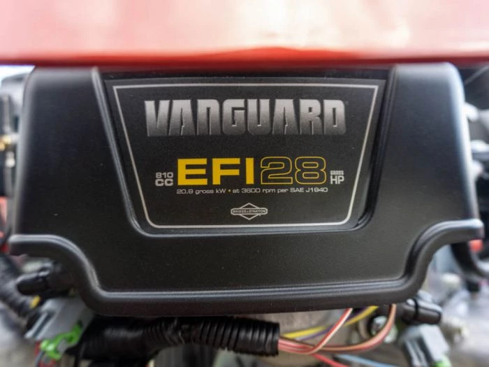 Ferris ISX2200 (5901923) 61" 28HP Vanguard EFI Zero Turn Mower 7 Ferris ISX2200 (5901923) 61" 28HP Vanguard EFI Zero Turn Mower - Image 5