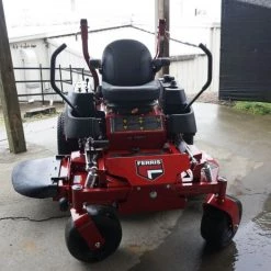 Ferris 5901920 IS700 52" Zero Turn Mower 27HP Briggs -Lawn Mowers Sales Shop dsc03185 1