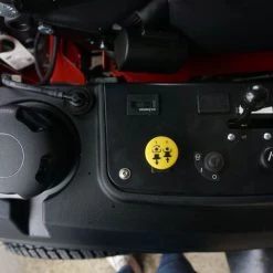 Ferris 52" ISX2200 (5902025) 25.5HP Kawasaki Zero Turn Mower -Lawn Mowers Sales Shop dsc03245 1