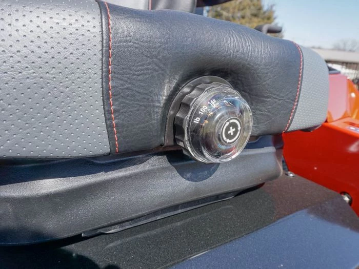 Toro 74054 4000 Series 60" Zero Turn Mower 25.5HP Kawasaki 11 Toro 74054 4000 Series 60" Zero Turn Mower 25.5HP Kawasaki - Image 9