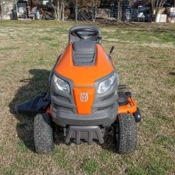 Husqvarna YTH24V48 Lawn Mower 48" 24 HP Briggs -Lawn Mowers Sales Shop dsc04922 1