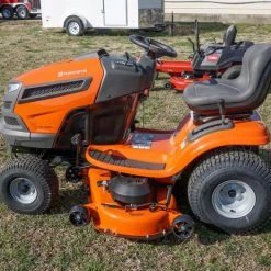 Husqvarna YTH24V48 Lawn Mower 48" 24 HP Briggs -Lawn Mowers Sales Shop dsc04924 1