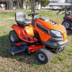 Husqvarna YTH24V48 Lawn Mower 48" 24 HP Briggs -Lawn Mowers Sales Shop dsc04927 1