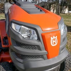 Husqvarna YTH24V48 Lawn Mower 48" 24 HP Briggs -Lawn Mowers Sales Shop dsc04928 1