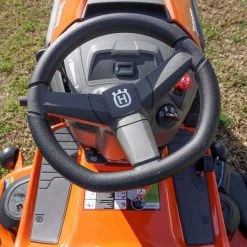 Husqvarna YTH24V48 Lawn Mower 48" 24 HP Briggs -Lawn Mowers Sales Shop dsc04929 1