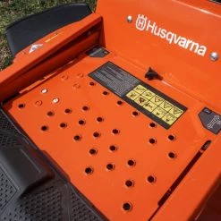 Husqvarna Z248F 21.5 HP Kawasaki Zero Turn Lawn Mower -Lawn Mowers Sales Shop dsc05009 2