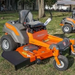 Husqvarna Z254F 54" Zero Turn Lawn Mower 23HP Kawasaki (Scratch and Dent) -Lawn Mowers Sales Shop dsc05451 2