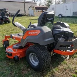 Husqvarna Z254F 54" Zero Turn Lawn Mower 23HP Kawasaki (Scratch and Dent) -Lawn Mowers Sales Shop dsc05457 3