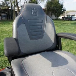 Husqvarna TS 354XD 54" Garden Tractor 24HP Kawasaki -Lawn Mowers Sales Shop dsc06155