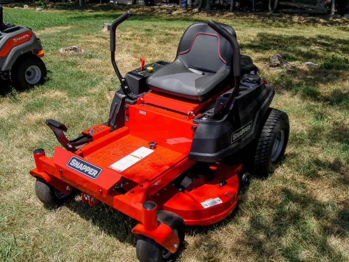 Snapper (2691651) 360Z 42" Zero Turn Mower 23HP Briggs Engine 5 Snapper (2691651) 360Z 42" Zero Turn Mower 23HP Briggs Engine - Image 3