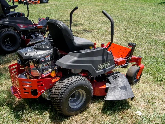 Snapper (2691651) 360Z 42" Zero Turn Mower 23HP Briggs Engine 8 Snapper (2691651) 360Z 42" Zero Turn Mower 23HP Briggs Engine - Image 6