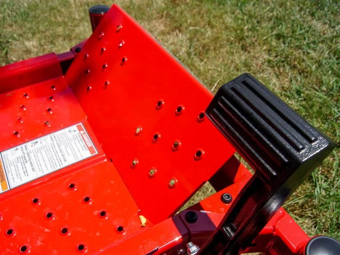 Snapper (2691651) 360Z 42" Zero Turn Mower 23HP Briggs Engine 18 Snapper (2691651) 360Z 42" Zero Turn Mower 23HP Briggs Engine - Image 16