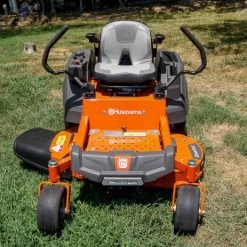 Husqvarna Z242F 42" Zero Turn Mower 21.5HP Kawasaki -Lawn Mowers Sales Shop dsc07992 1