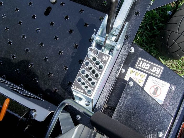 Dixie Chopper Classic CL3560KW 60" Zero Turn Mower 35HP Kaw (2022) 17 Dixie Chopper Classic CL3560KW 60" Zero Turn Mower 35HP Kaw (2022) - Image 15