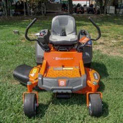 Husqvarna Z242F Kawasaki Zero Turn Lawn Mower 18HP Kawasaki -Lawn Mowers Sales Shop dsc08670