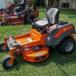 Husqvarna Z242F Kawasaki Zero Turn Lawn Mower 18HP Kawasaki -Lawn Mowers Sales Shop dsc08672