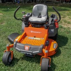 Husqvarna Z242F Kawasaki Zero Turn Lawn Mower 18HP Kawasaki -Lawn Mowers Sales Shop dsc08676 5