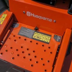 Husqvarna Z242F Kawasaki Zero Turn Lawn Mower 18HP Kawasaki -Lawn Mowers Sales Shop dsc08678 5