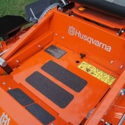 Husqvarna MZ61 Zero Turn Mower 61" Deck 27 HP Briggs & Stratton (Scratch and Dent) 27 Husqvarna MZ61 Zero Turn Mower 61" Deck 27 HP Briggs & Stratton (Scratch and Dent) -Lawn Mowers Sales Shop dsc09277 4