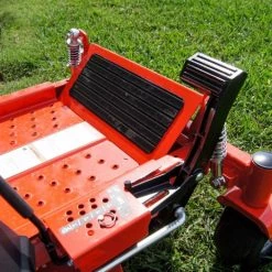 Simplicity Courier 52" Zero Turn Lawn Mower 25HP Briggs -Lawn Mowers Sales Shop dsc09638