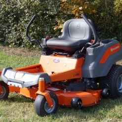 Husqvarna Z246 Zero Turn Lawn Mower 46" 20 HP Briggs & Stratton (scratch & dent) -Lawn Mowers Sales Shop p1330242edited 3