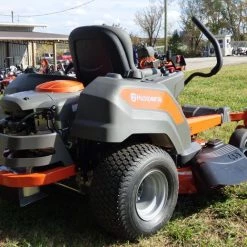 Husqvarna Z246 Zero Turn Lawn Mower 46" 20 HP Briggs & Stratton (scratch & dent) -Lawn Mowers Sales Shop p1330249edited 3