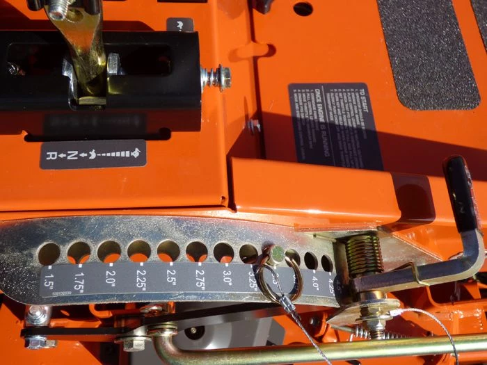 Husqvarna MZ48 48" Zero Turn Lawn Mower 23HP Kawasaki (Scratch and Dent) 9 Husqvarna MZ48 48" Zero Turn Lawn Mower 23HP Kawasaki (Scratch and Dent) - Image 7