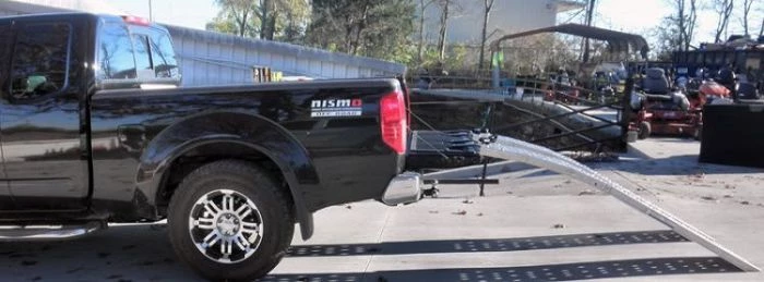 Ohio Steel 1084C 1200 lb Capacity Folding Arched Steel Ramps 8 Ohio Steel 1084C 1200 lb Capacity Folding Arched Steel Ramps - Image 6