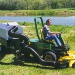 Trac Vac 865 Lawn Mower Bagger Vacuum Pull Behind 8 hp Briggs