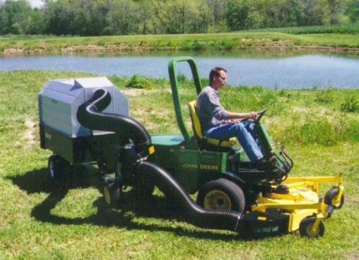 Trac Vac 865 Lawn Mower Bagger Vacuum Pull Behind 8 hp Briggs 3 Trac Vac 865 Lawn Mower Bagger Vacuum Pull Behind 8 hp Briggs